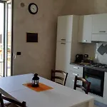 Gallery Art - Sea View 住宿加早餐酒店 莫诺波利