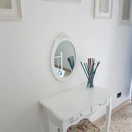 Gallery Art - Sea View Bed & Breakfast 4*