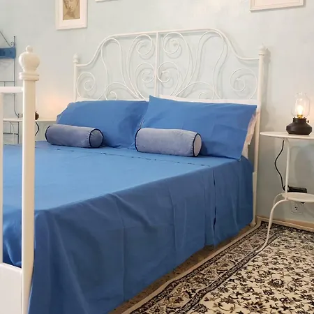 Bed and Breakfast Gallery Art - Sea View